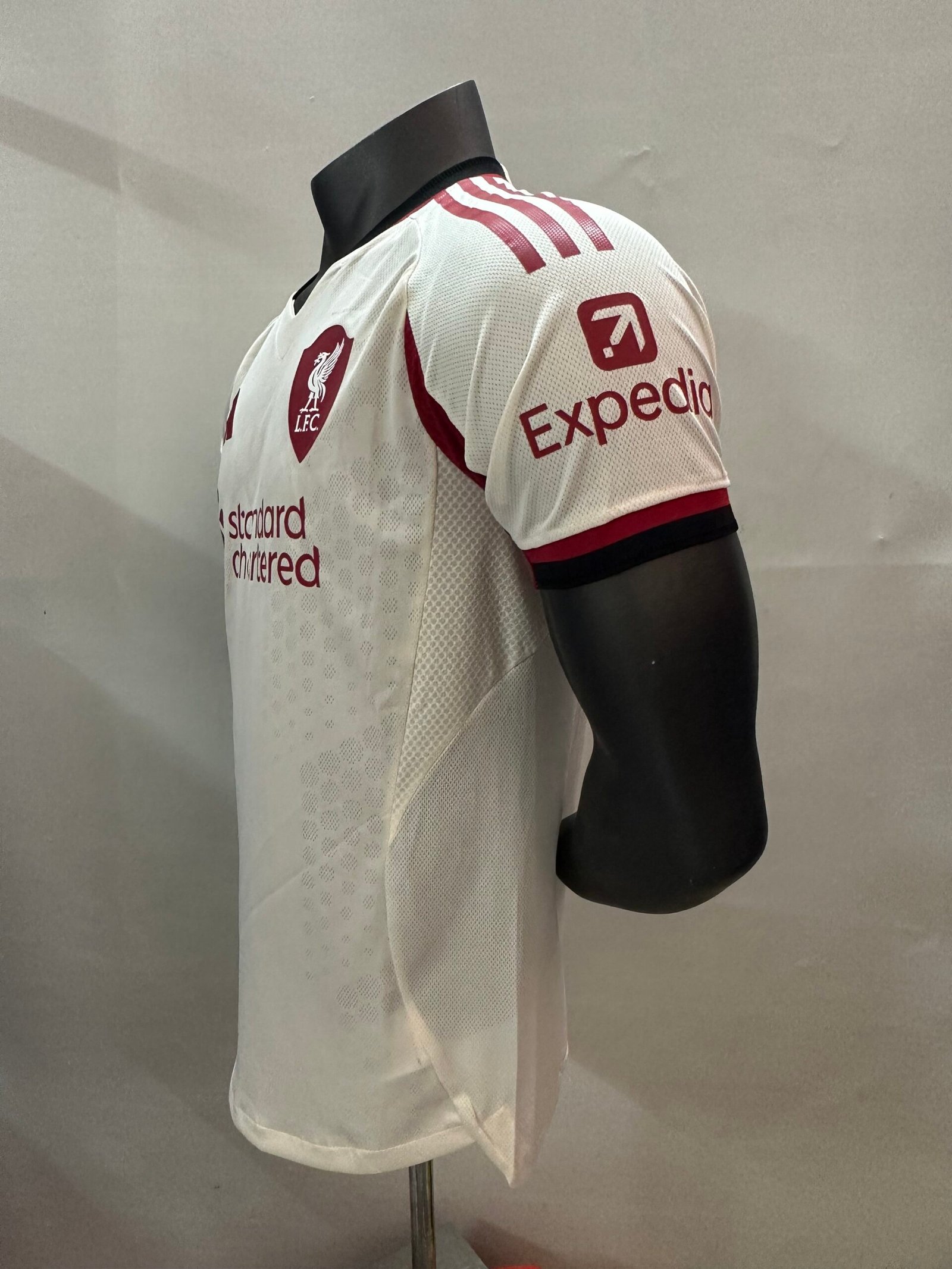 Liverpool FC 25/26 Away Jersey – Player Version (Half Sleeve) - Image 5