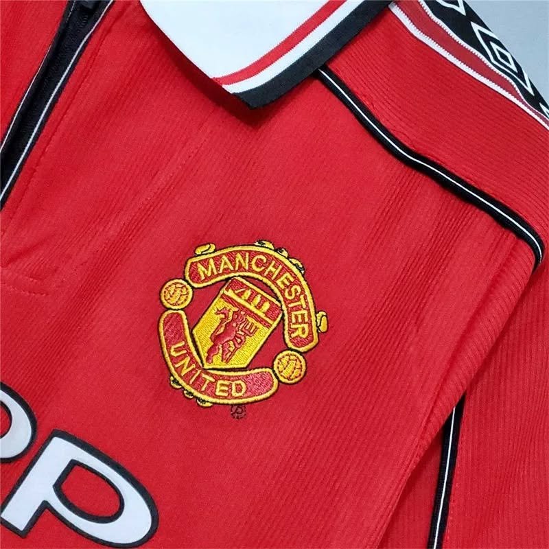 Manchester United 1998-1999 Home Kit Half Sleeve- Retro Jersey - Image 3