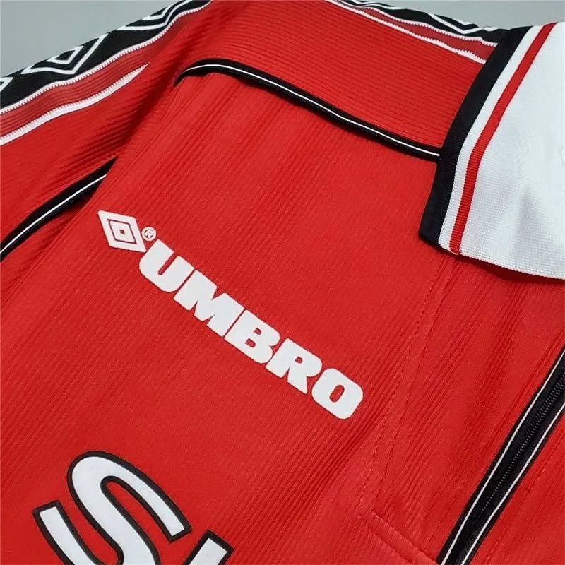 Manchester United 1998-1999 Home Kit Half Sleeve- Retro Jersey - Image 2