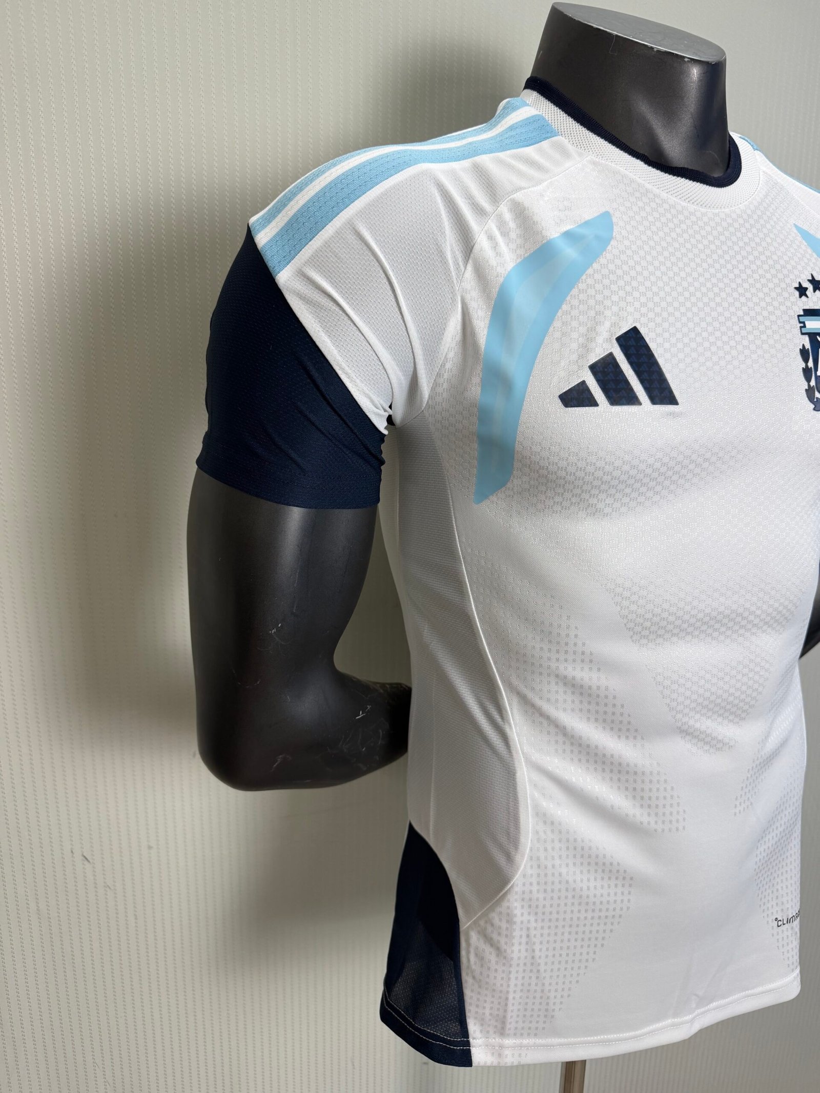 Argentina 2026 Pro Training Jersey – Player Version (Half Sleeve) - Image 3