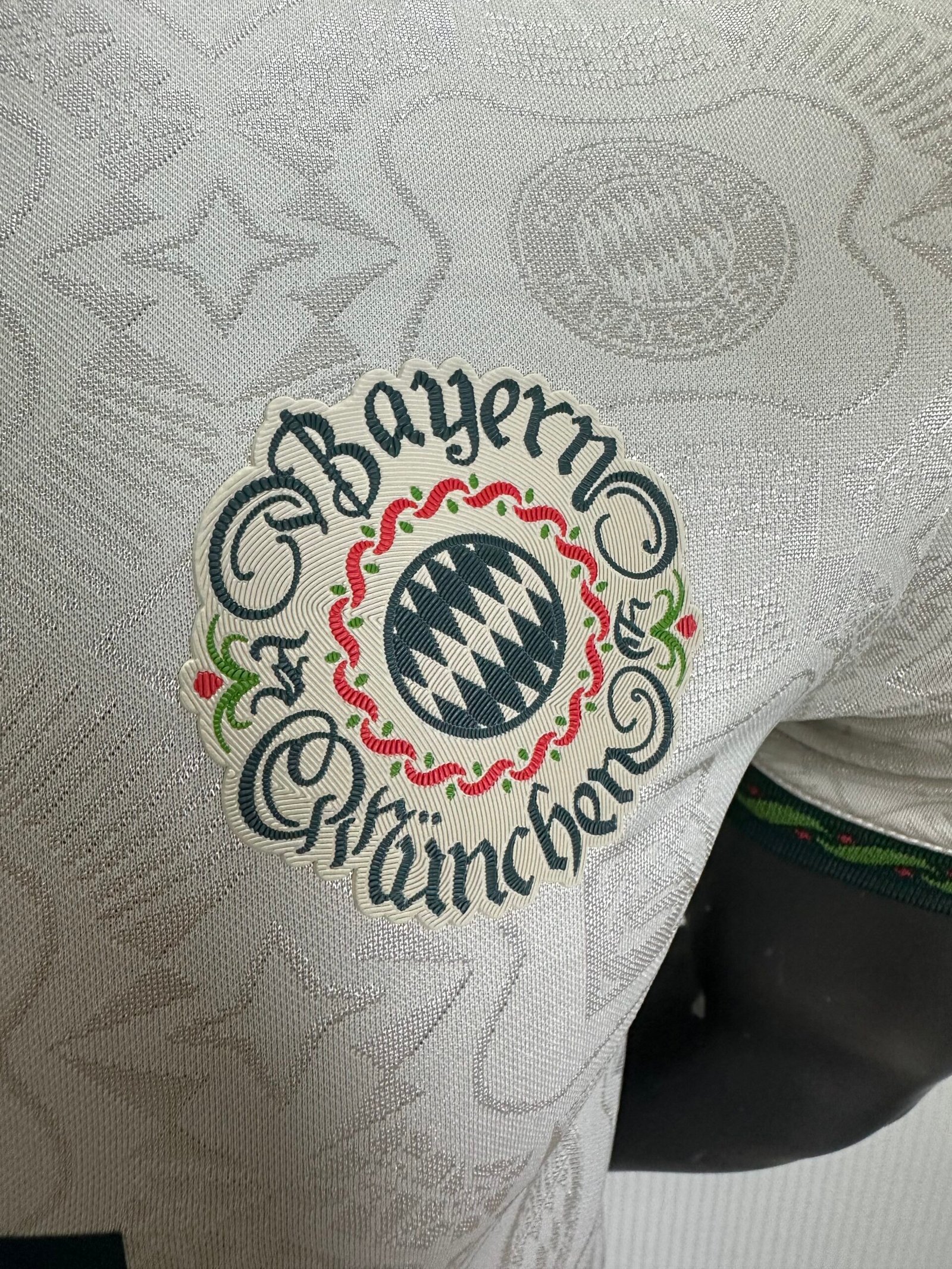 Bayern 25/26 Special Edition OktoberFest Kit– Player Version (Half Sleeve) - Image 5