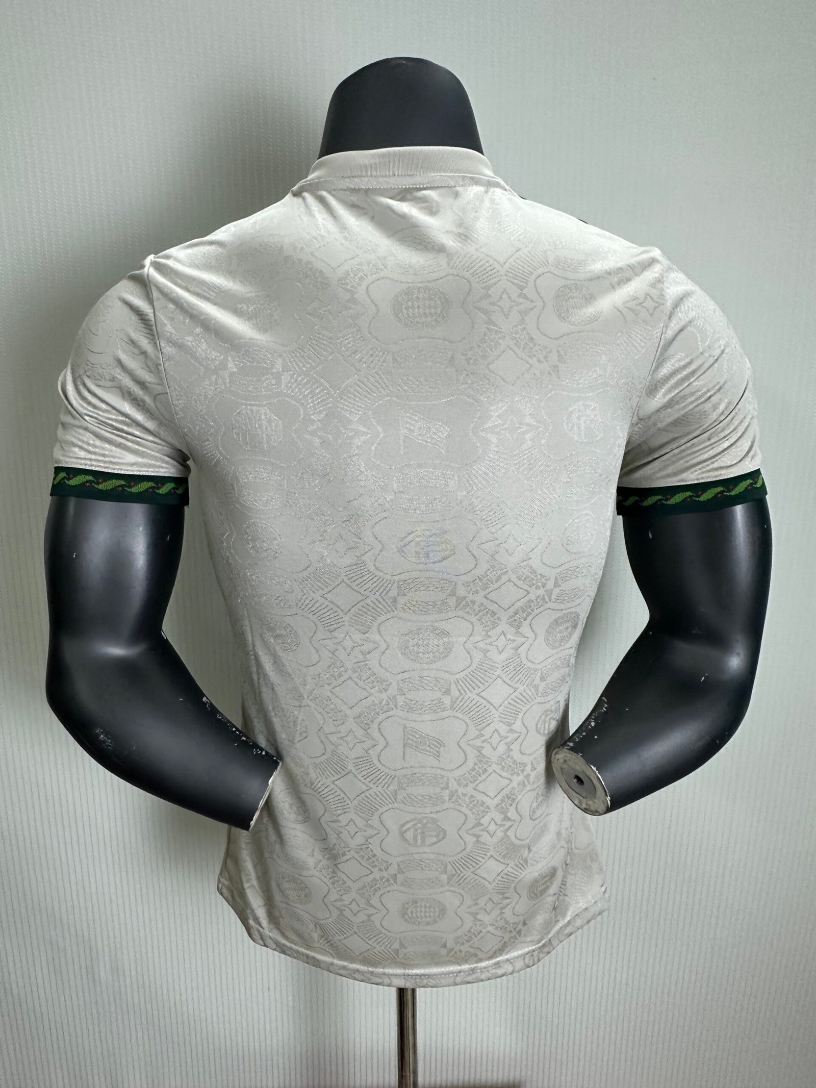 Bayern 25/26 Special Edition OktoberFest Kit– Player Version (Half Sleeve) - Image 2