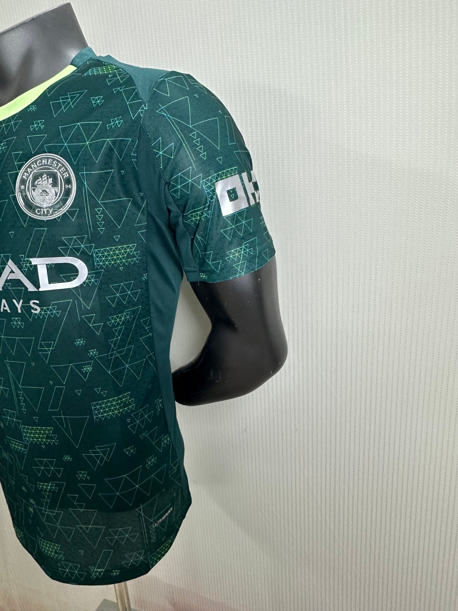 Manchester City 25/26 Special Edition EA Sports FC Kit– Player Version (Half Sleeve) - Image 6