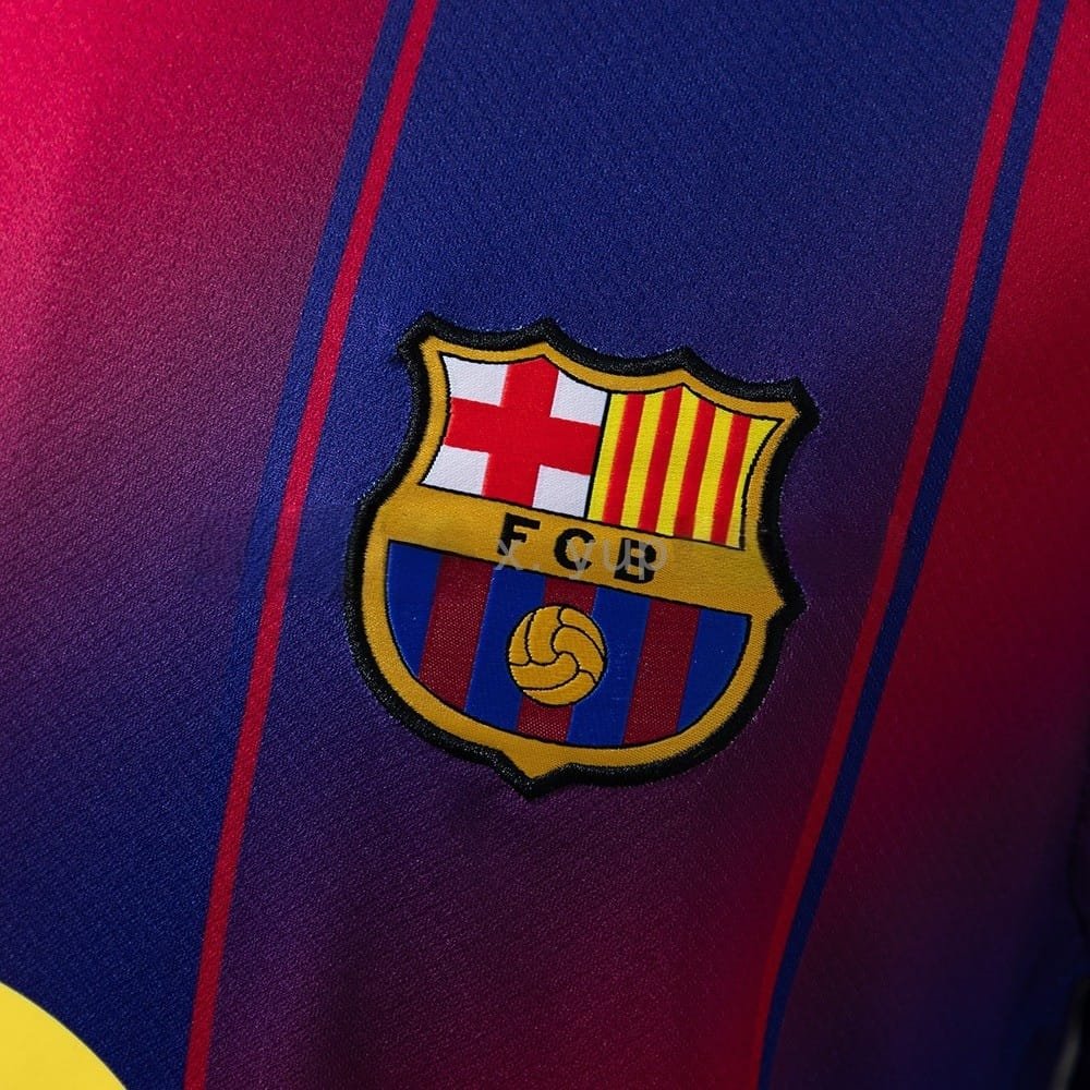 FC Barcelona 25/26 Home Jersey – Fan Version (Half Sleeve) - Image 3
