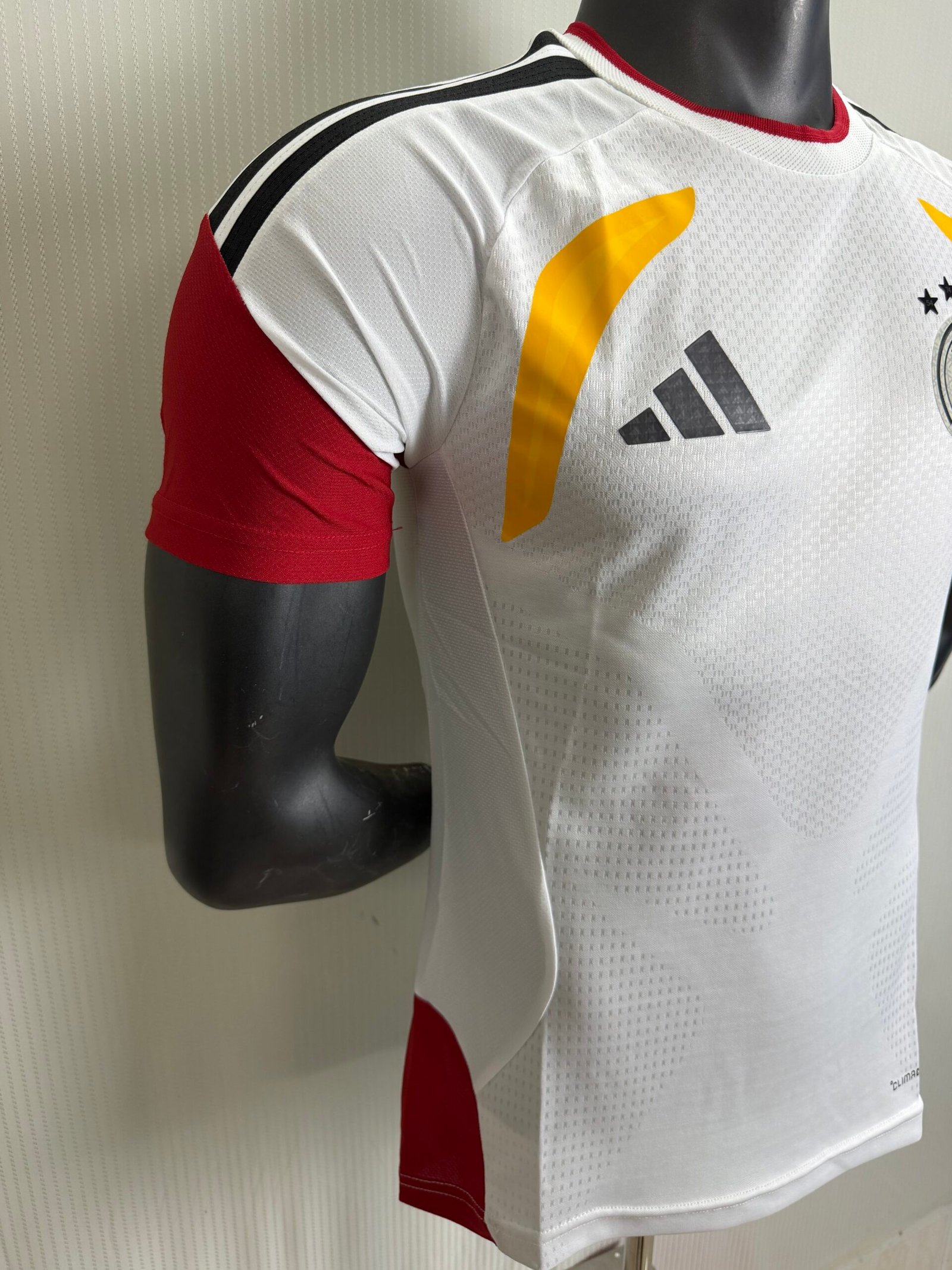 Germany 2026 World Cup Training Kit – Player Version (Half Sleeve) - Image 4