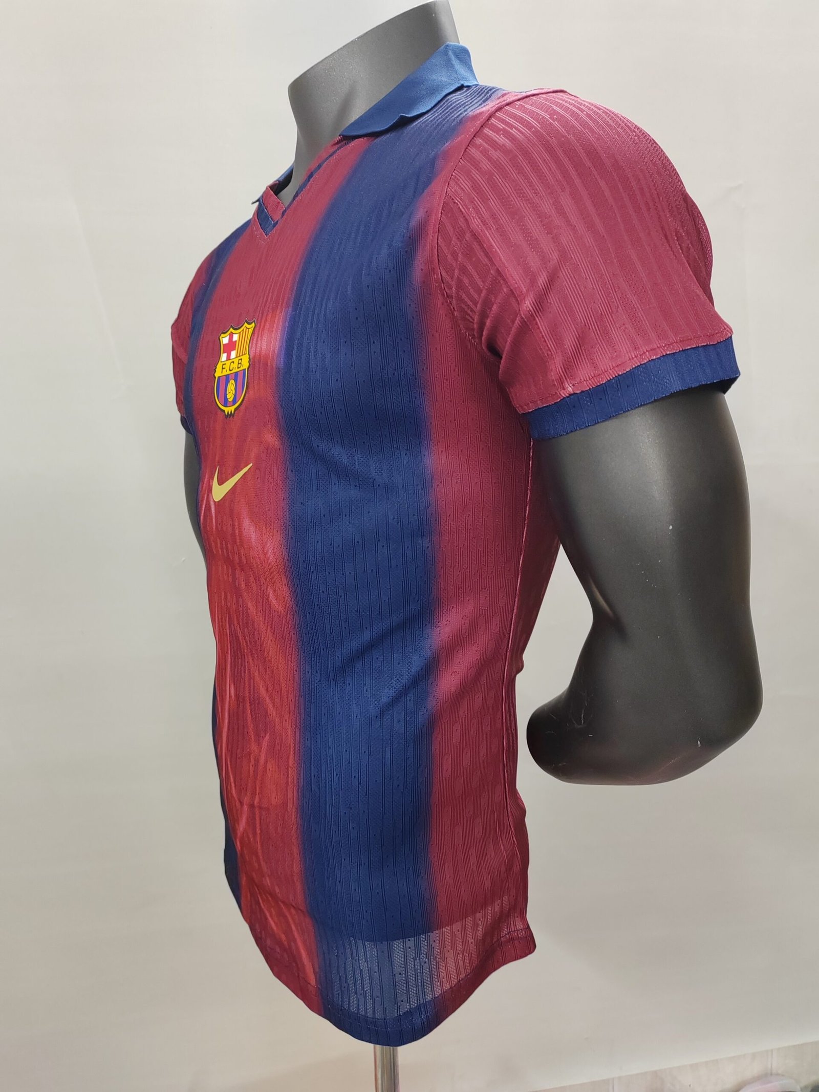 Barcelona 25-26 Special Edition: Travis Scott Kit (Half Sleeve) - Image 3