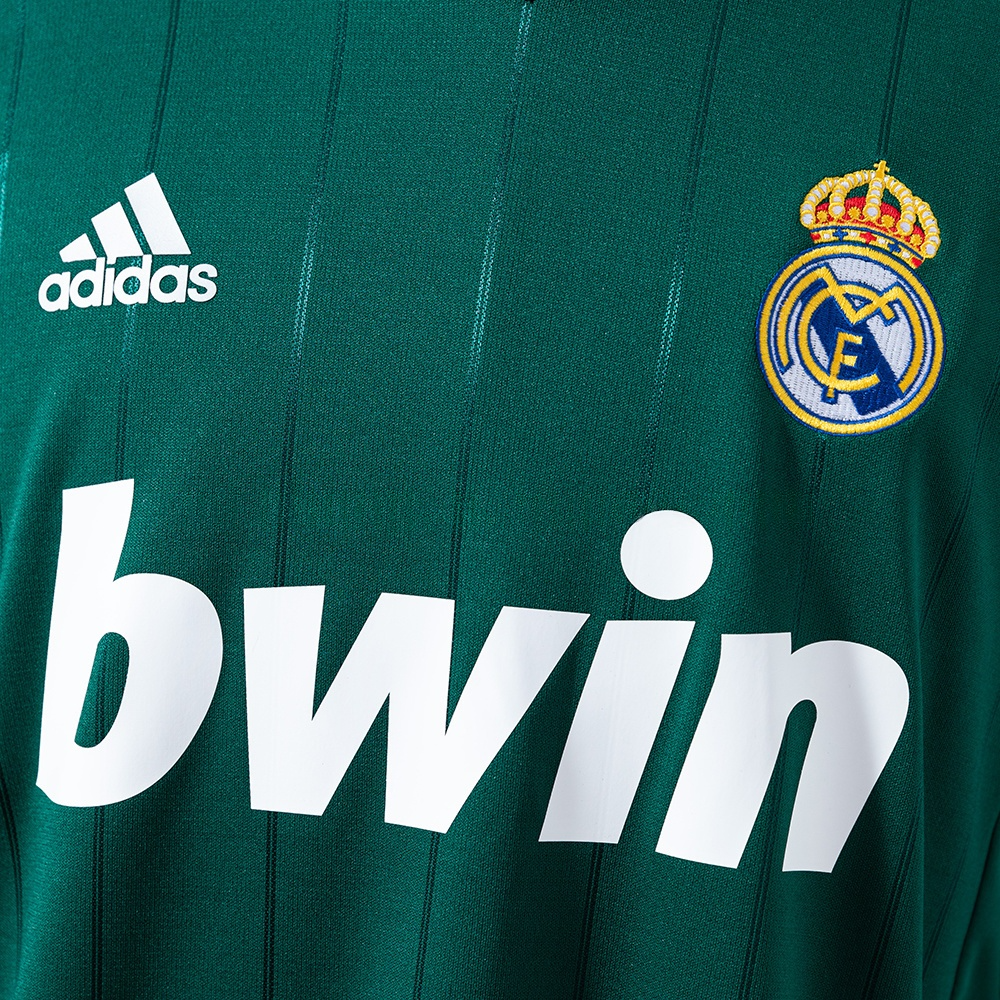 Real Madrid 2012-2013 Away Green Kit Half Sleeve- Retro Jersey - Image 3
