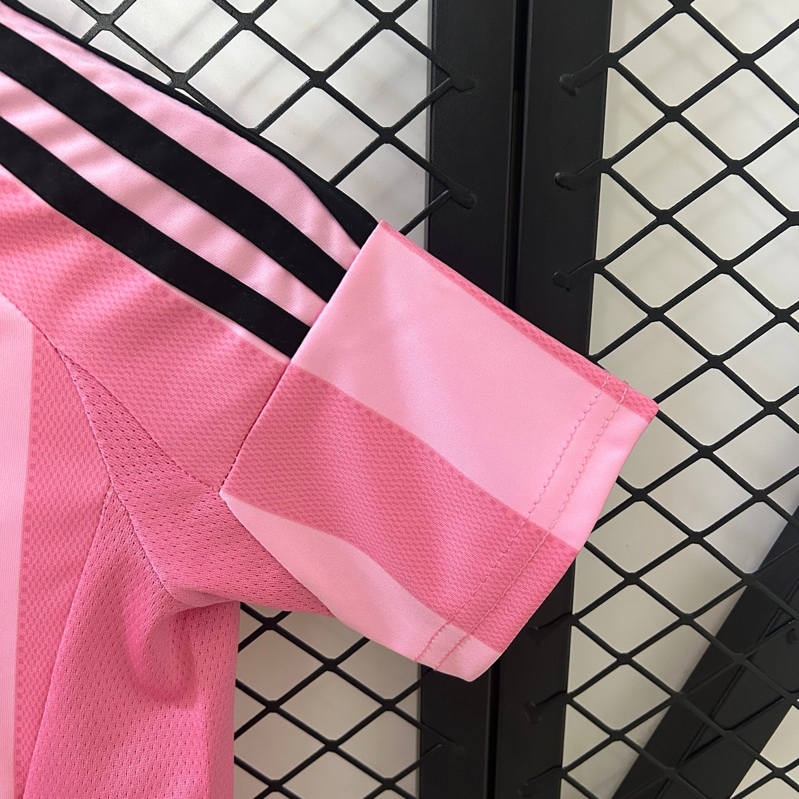 25-26 Inter Miami Home Kid Kits - Image 2