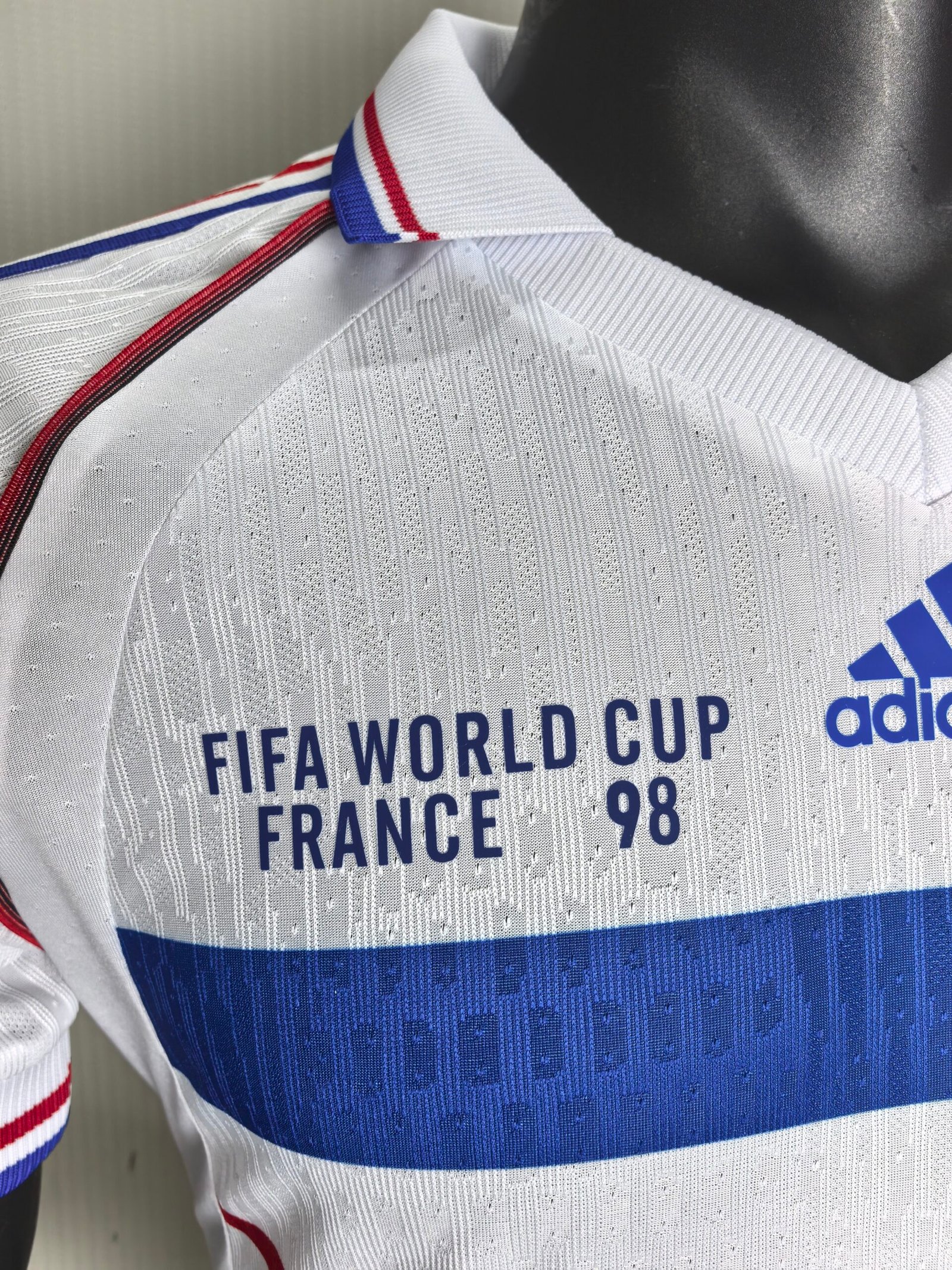 France World Cup 1998 Away Kit (Half Sleeve) - Retro Jersey - Image 7