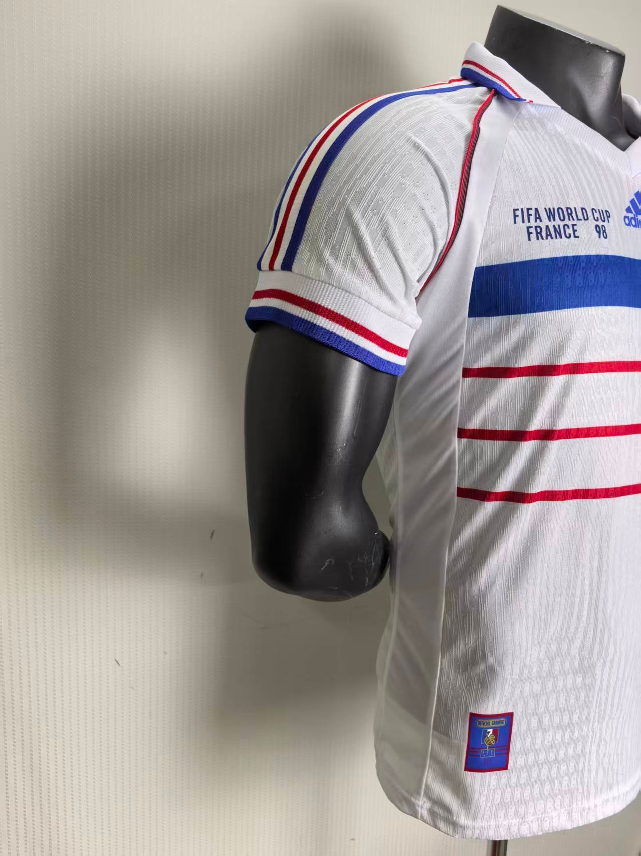 France World Cup 1998 Away Kit (Half Sleeve) - Retro Jersey - Image 4