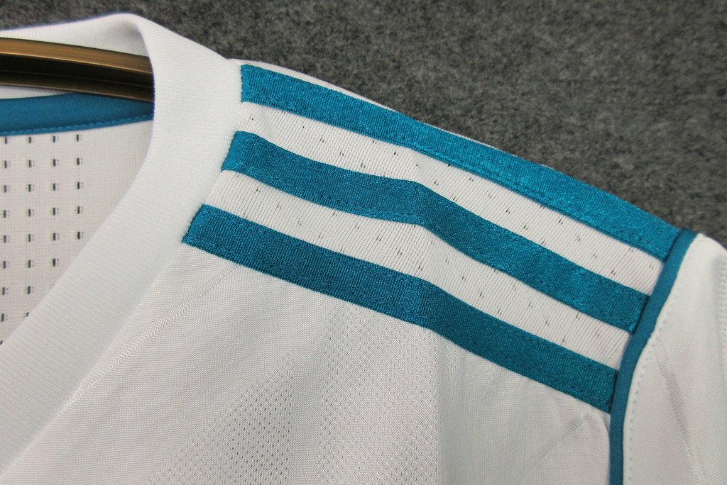 Real Madrid 17-18 Home Retro Jersey - Image 5