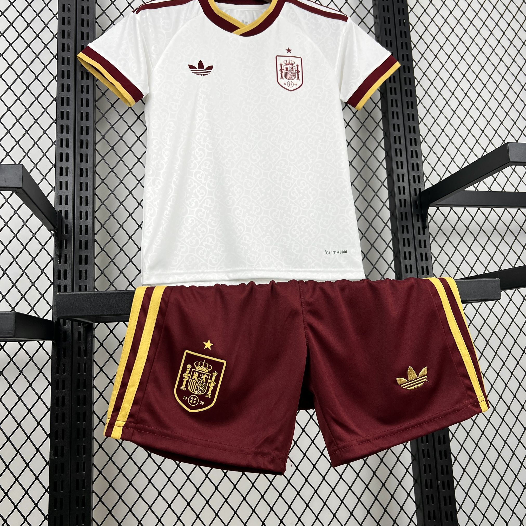 Spain 2026 World Cup Away Kids Jersey - Image 5