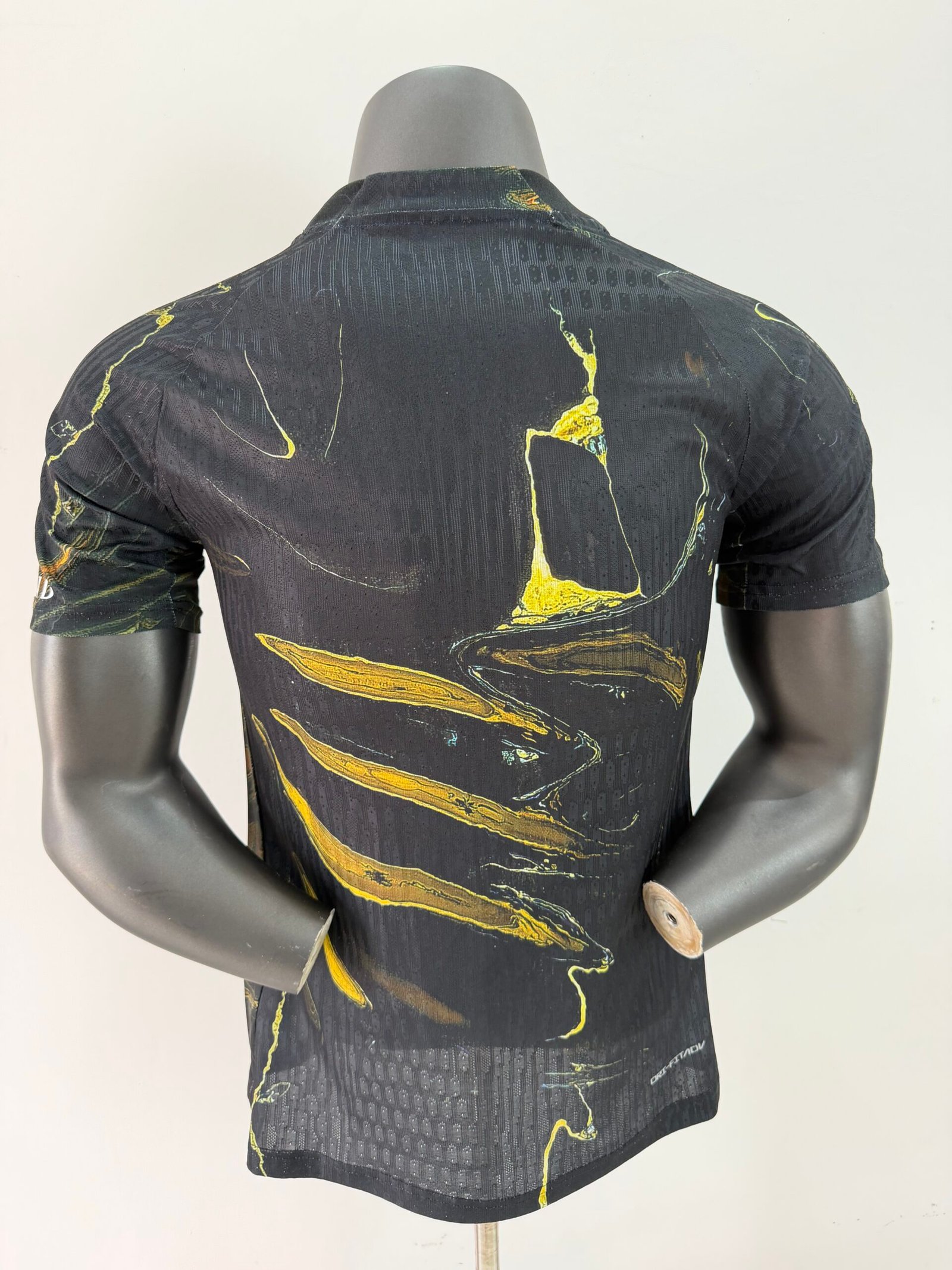 PSG 25-26 Night Edition 5th Kit- Player Version (Half Sleeve) - Image 2
