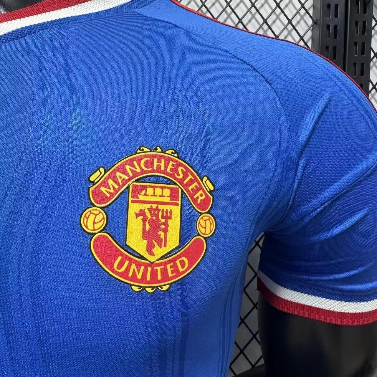 Manchester United 26-27 Away Jersey - Player Version (Half Sleeve) - Image 9