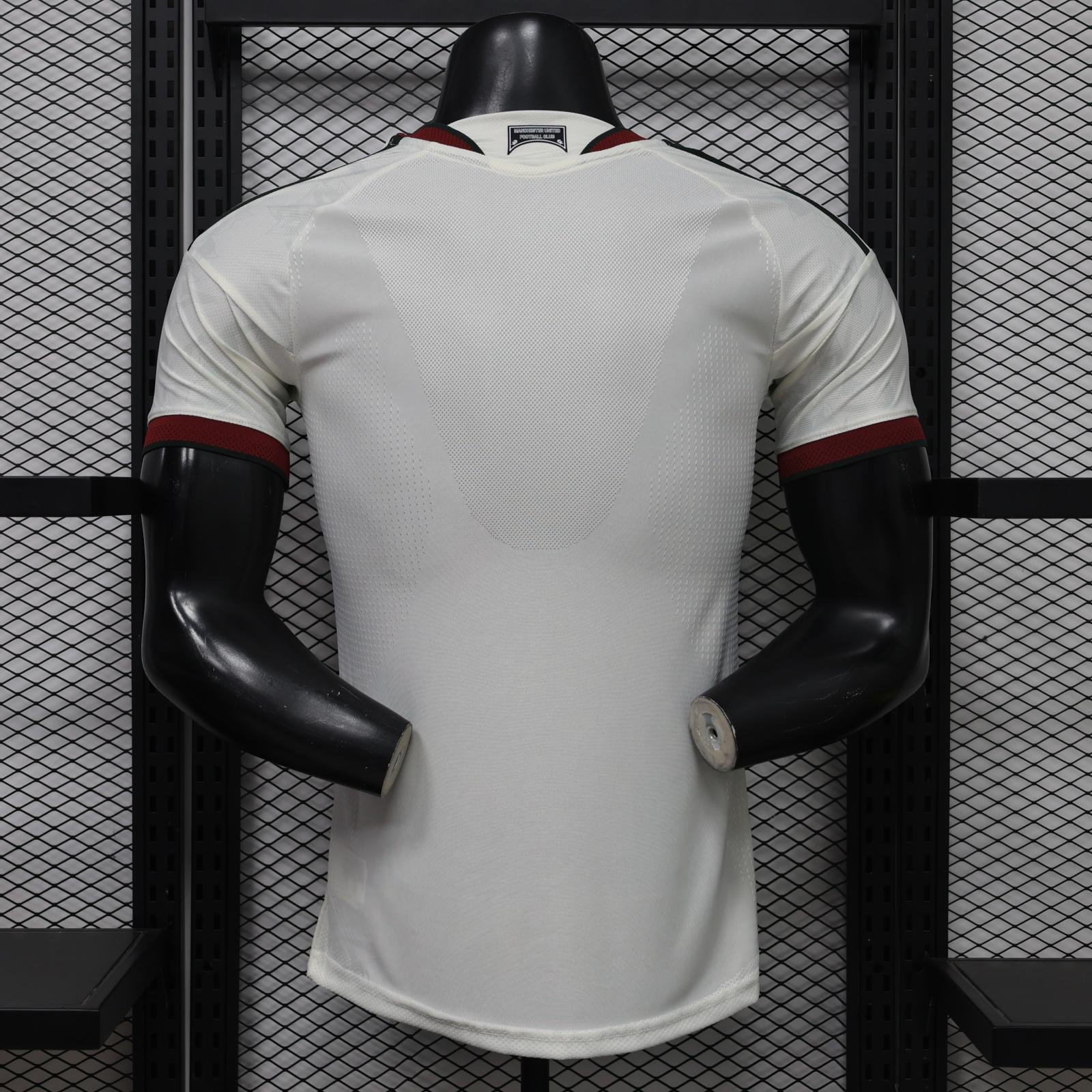 Manchester United 26-27 Third Jersey - Player Version (Half Sleeve) - Image 7